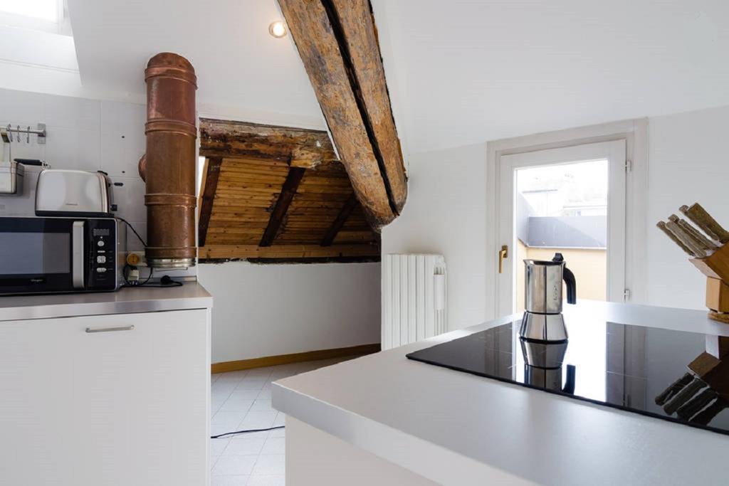 V12 Design Apartments Mailand Zimmer foto